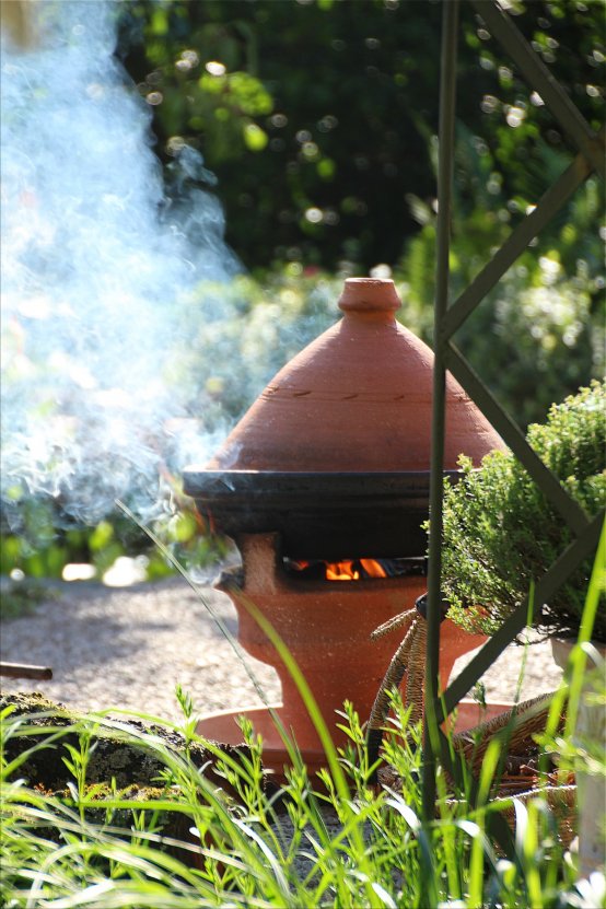 Tajine *Die Küche der Nomaden*  Tajine Die Küche der Nomaden (Bildquelle: Living and Green)