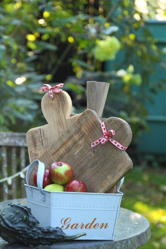 Altholzmanufaktur *Bretter-DIY* Holzbrettchen DIY (Bildquelle: Living and Green)