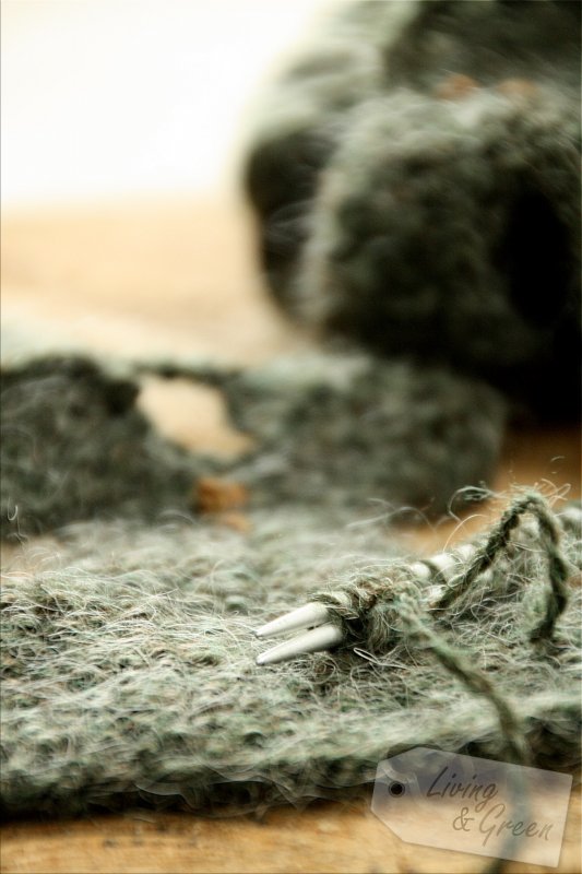 Kleider für die Elfen *DIY* - Anleitung gestrickte Kleidergirlande