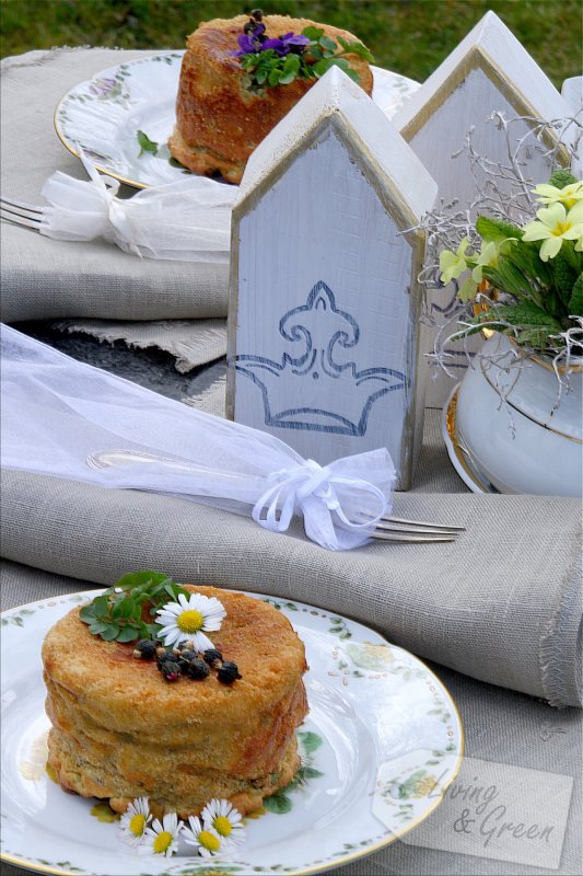 Kartoffelpudding mit Bachkresse & Gänseblümchenkapern - Kartoffelpudding mit Bachkresse