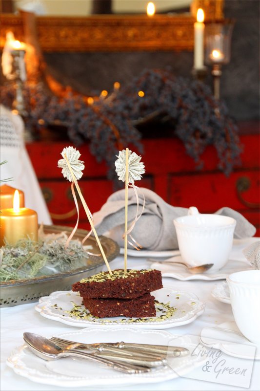 Schokolade im Quadrat *Kürbiskern-Brownies* - Kürbiskern Brownies Rezept