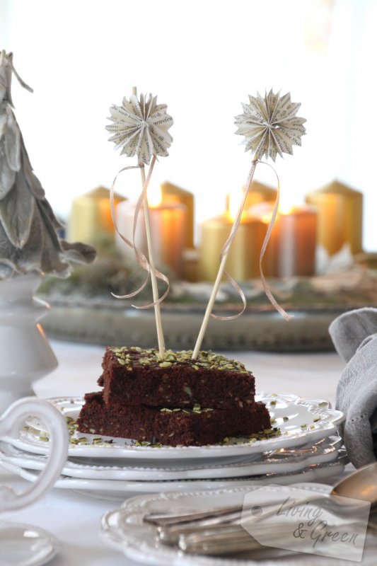 Schokolade im Quadrat *Kürbiskern-Brownies* - Kürbiskern Brownies Rezept