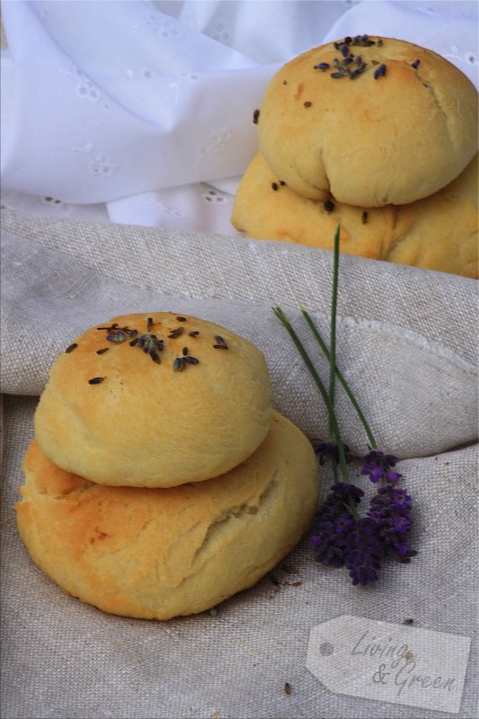 Sommerfrühstück *Lavendelweckerln* - Lavendelweckerln Rezept