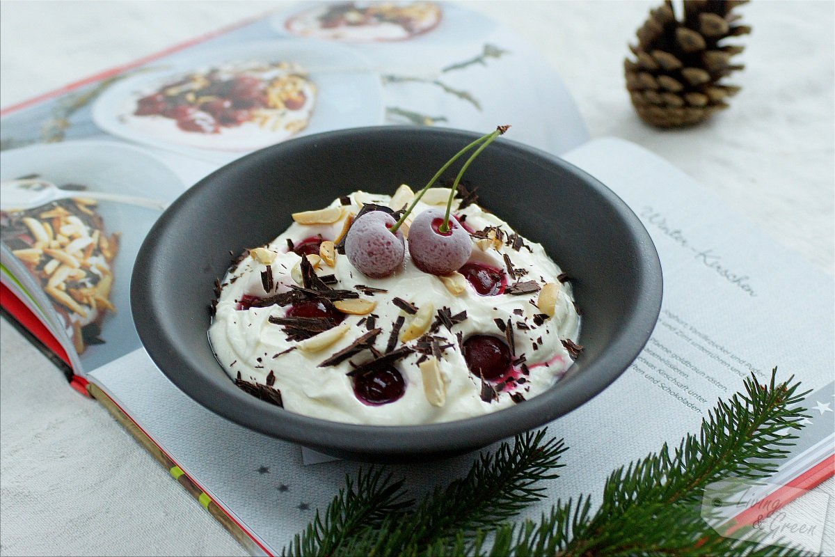 Wundervolle Wartezeit... *endlich Advent!* - Topfencreme mit Sauerkirschen