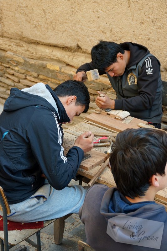 Usbekistan * Der Duft der Seidenstraße * - Holzschnitzer in Chiwa