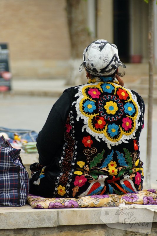 Usbekistan * Der Duft der Seidenstraße * - Frau in Usbekistan