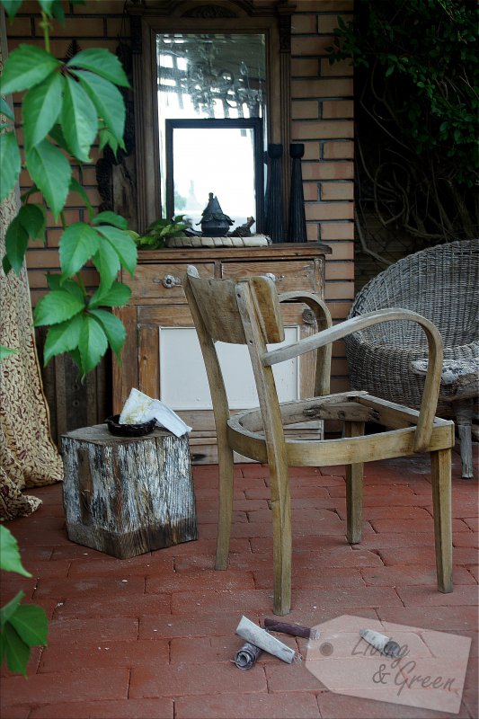 Holzpflege mit Olivenseife und Öl - Stuhl